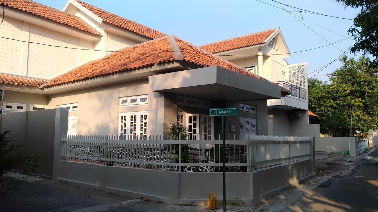 Roemah Kesambi Hotel Cirebon Exterior photo